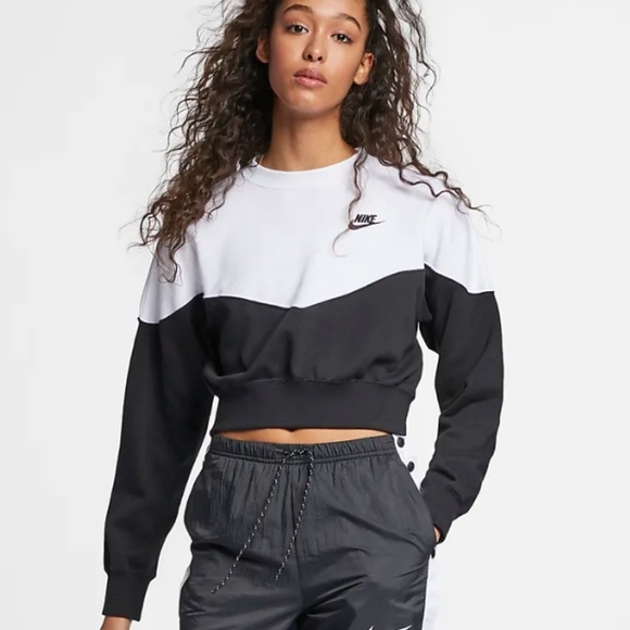 nike color block crop top